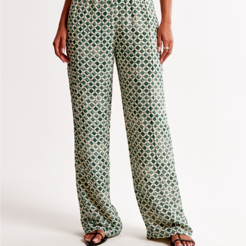 Abercrombie & Fitch Green Cream Wide Leg Pants